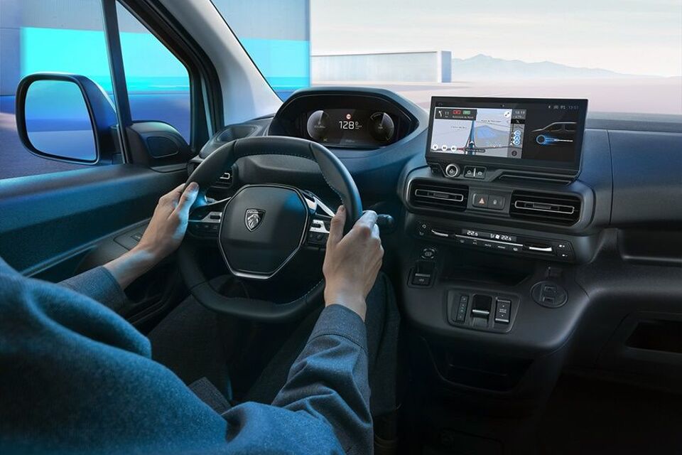 Peugeot Partner blue hdi l1 1000 130 s+s 96kW eat8 aut 2024 – afbeelding 3 van 5