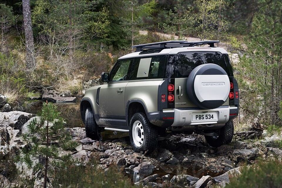 Land Rover Defender 90 mhev x-dynamic se awd 294kW aut 2024 – afbeelding 3 van 23
