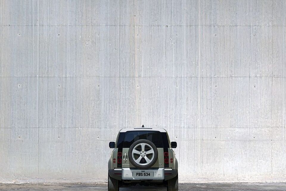 Land Rover Defender 90 mhev x-dynamic se awd 294kW aut 2024 – afbeelding 9 van 23