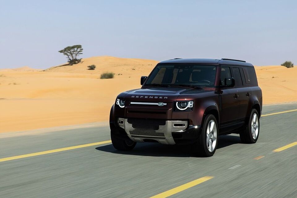 Land Rover Defender 130 mhev x-dynamic se 5p awd 294kW aut 2024 – afbeelding 2 van 24