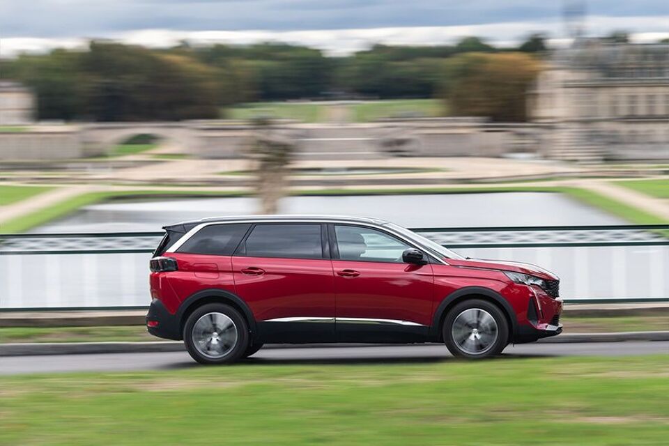 Peugeot 5008 pure tech active pack business 96kW 2024 – afbeelding 7 van 18