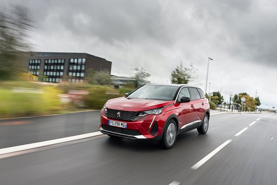 Peugeot 5008 pure tech active pack business 96kW 2024 – afbeelding 8 van 18
