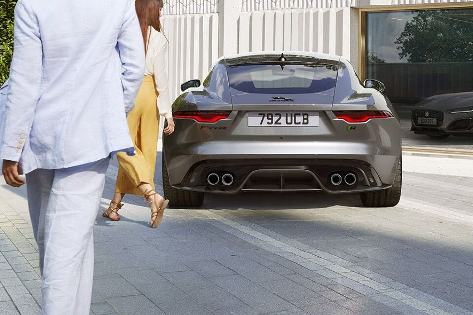 Jaguar F-type coupe r-dynamic 221kW aut 2024 – afbeelding 9 van 24