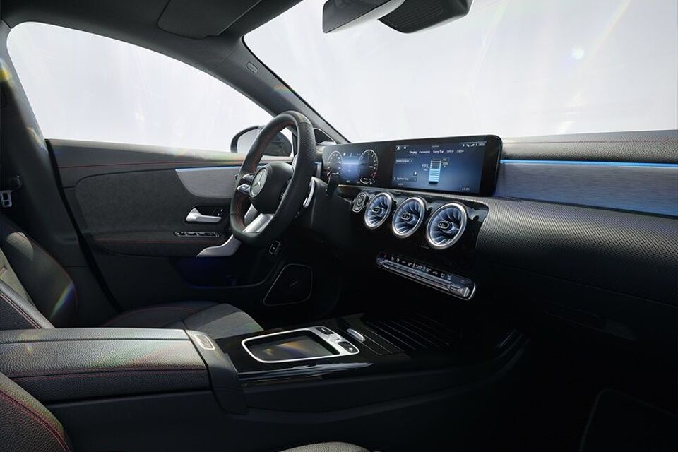 Mercedes CLA mhev star edition 110kW 7g-dct aut 2024 – afbeelding 4 van 12