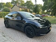 Tesla Model Y ev rwd aut 2024 – afbeelding 1 van 10
