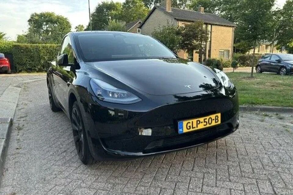 Tesla Model Y ev rwd aut 2024 – afbeelding 2 van 10